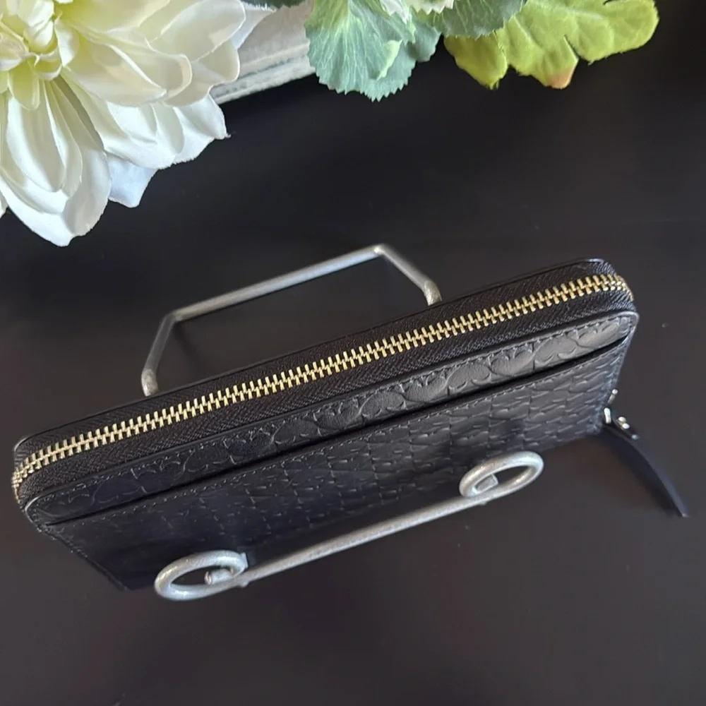 Kate Spade Penn Place Black Leather Embossed Wallet